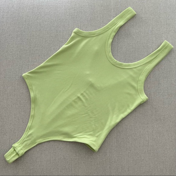 ALEXANDER WANG x UNIQLO Heat Tech Ribbed Sleeveless Bodysuit in Neon Size Large - Picture 3 of 7